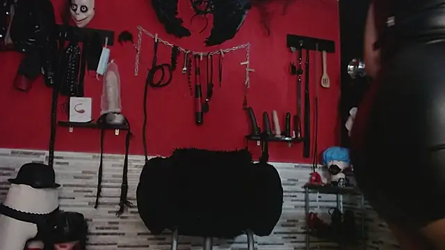 Miss Mirandaa online show from January 9, 10:28 pm