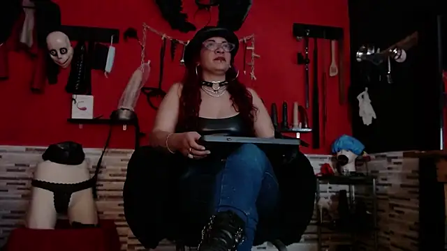 Miss Mirandaa online show from October 31, 1:46 am