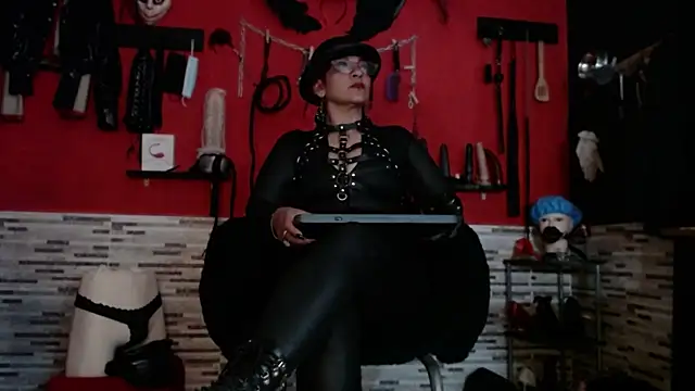 Miss Mirandaa online show from November 23, 3:16 am