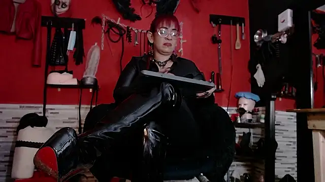 Miss Mirandaa online show from March 22, 3:46 pm