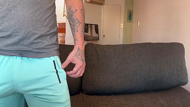 lenruy online show from February 13, 8:53 pm