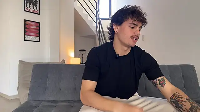 Snapshot of lenruy chatting on June 25, 7:30 pm lenruy online show from June 25, 7:30 pm