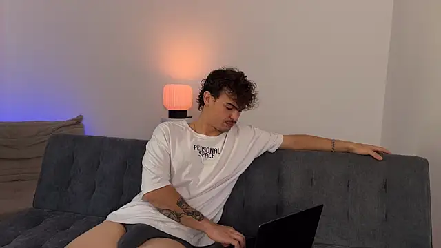 lenruy online show from May 11, 8:50 pm