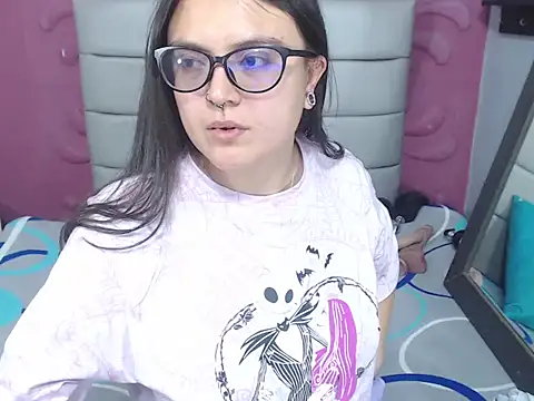 Snapshot of Cailing_Zu chatting on November 5, 7:50 pm Cailing Zu online show from November 5, 7:50 pm