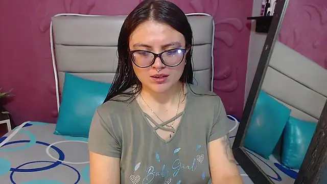 Snapshot of Cailing_Zu chatting on October 1, 7:40 pm Cailing Zu online show from October 1, 7:40 pm