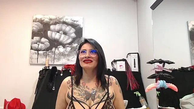 DonnaJoness online show from March 6, 8:37 pm