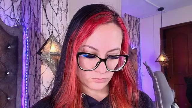 Snapshot of Zami_Escobar_of chatting on February 25, 6:30 pm Zami Escobar of online show from February 25, 6:30 pm