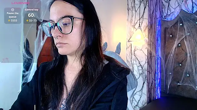 Zami Escobar of online show from October 20, 6:41 pm