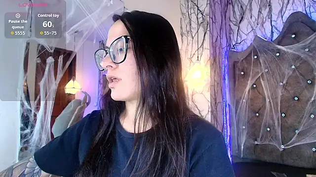 Zami Escobar of online show from October 24, 6:40 pm