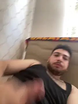 Snapshot of babaparator chatting on October 26, 11:21 am babaparator online show from October 26, 11:21 am