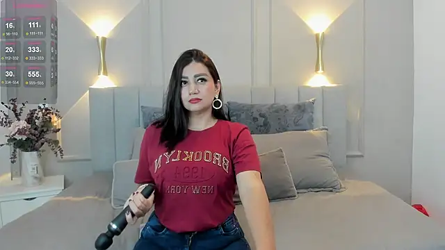 victoria bourne online show from February 21, 7:05 pm