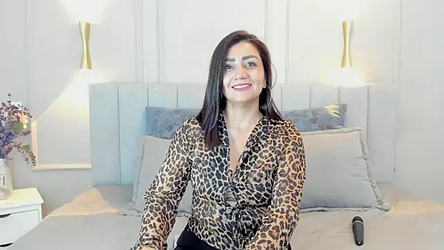 victoria bourne online show from October 28, 7:35 pm