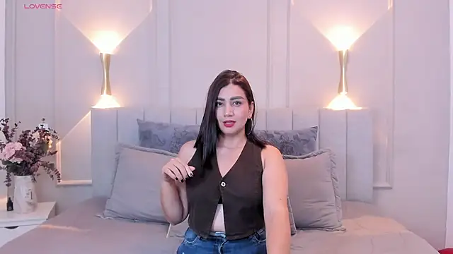 victoria bourne online show from February 17, 7:11 pm