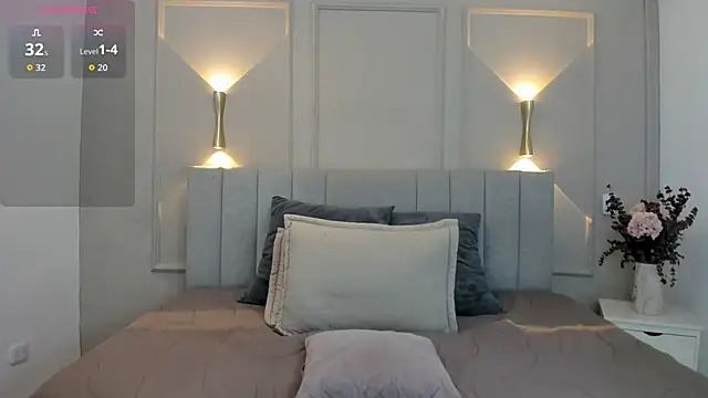 victoria bourne online show from December 21, 12:07 pm