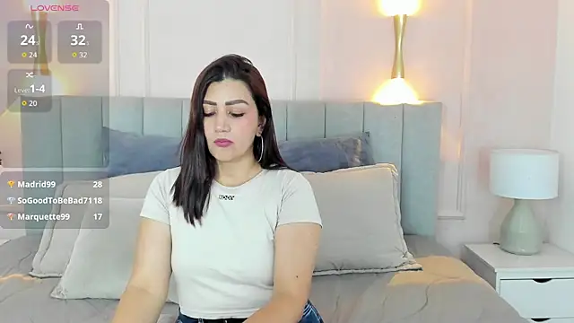Snapshot of victoria_bourne chatting on June 15, 7:13 pm victoria bourne online show from June 15, 7:13 pm