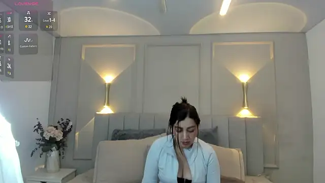 victoria bourne online show from March 22, 12:07 pm