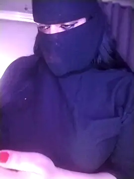 Snapshot of lilyan12 chatting on March 16, 11:07 pm lilyan12 online show from March 16, 11:07 pm