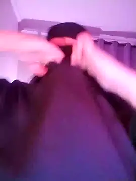 Snapshot of lilyan12 chatting on March 14, 12:49 am lilyan12 online show from March 14, 12:49 am