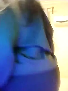 Snapshot of lilyan12 chatting on January 31, 9:13 pm lilyan12 online show from January 31, 9:13 pm