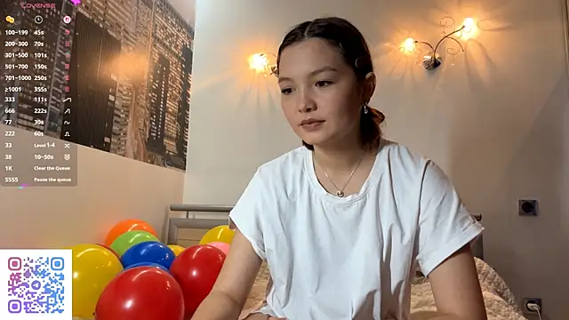 Snapshot of KiraVelvet chatting on September 13, 10:26 am KiraVelvet online show from September 13, 10:26 am