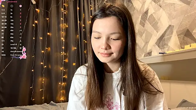 KiraVelvet online show from December 5, 11:09 am