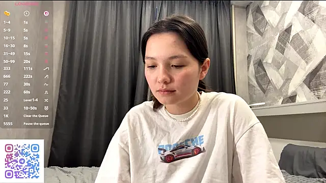 KiraVelvet online show from November 21, 12:37 pm