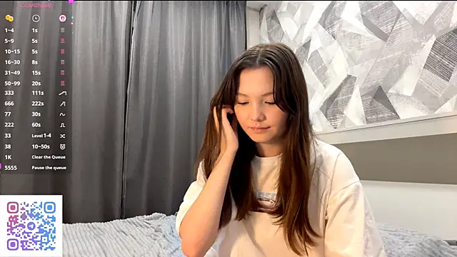 KiraVelvet online show from October 24, 7:24 pm