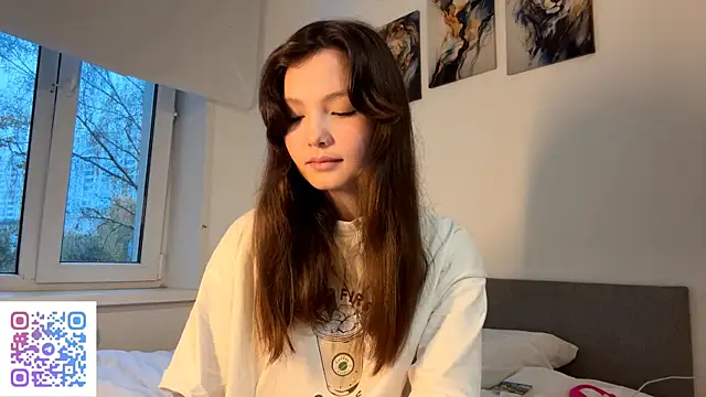 Snapshot of KiraVelvet chatting on October 6, 2:07 pm KiraVelvet online show from October 6, 2:07 pm