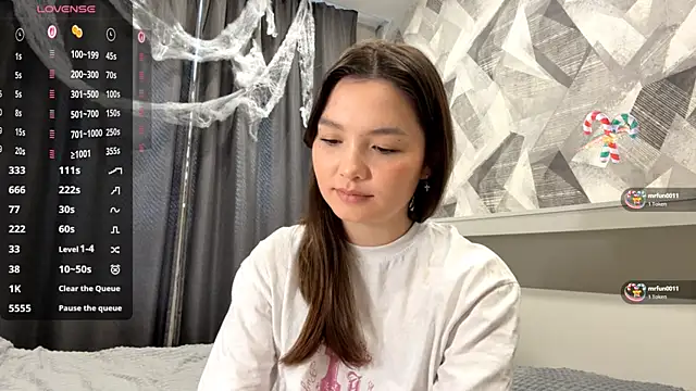 KiraVelvet online show from November 1, 9:47 am