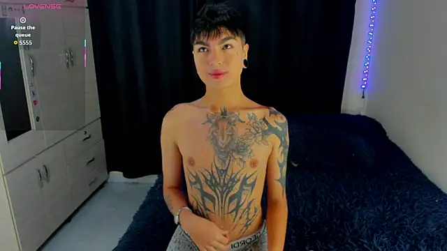 Dark luckyyy online show from November 5, 12:19 pm