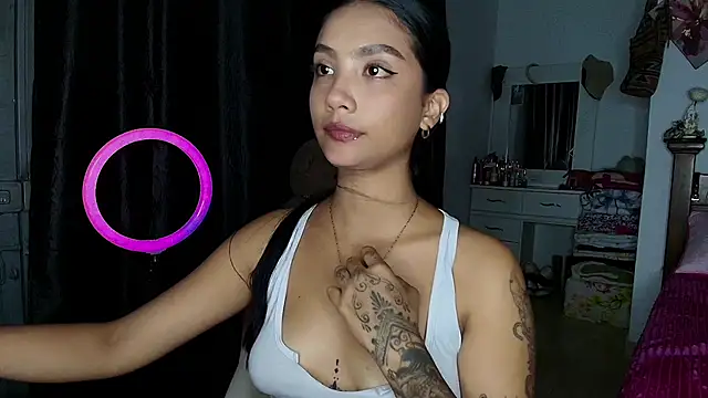 Snapshot of mia_yireth chatting on September 12, 12:22 am mia yireth online show from September 12, 12:22 am