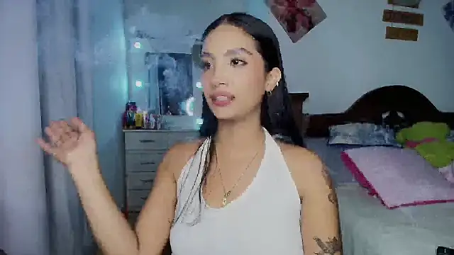 Snapshot of mia_yireth chatting on October 14, 12:11 am mia yireth online show from October 14, 12:11 am