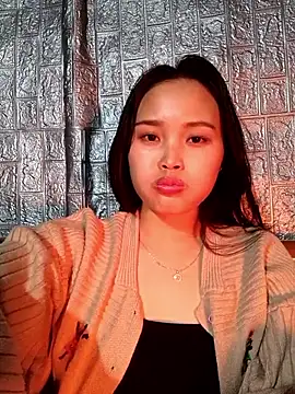 Snapshot of Lili_lovely chatting on December 2, 2:52 pm Lili lovely online show from December 2, 2:52 pm