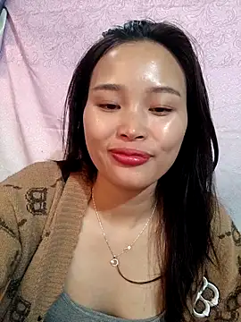 Snapshot of Lili_lovely chatting on November 22, 2:10 am Lili lovely online show from November 22, 2:10 am