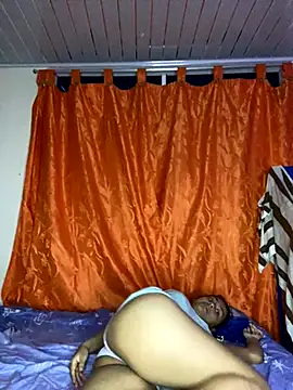 Nezuko-uWux online show from October 21, 5:18 am