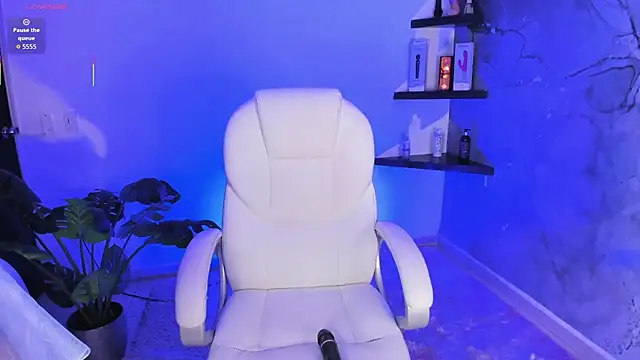 Lilokat  online show from November 18, 3:43 am