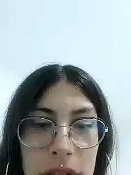 Snapshot of Kylie_Rivers chatting on September 29, 12:28 am Kylie Rivers online show from September 29, 12:28 am