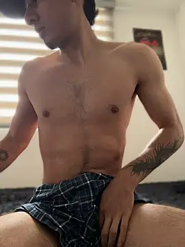 Juliopaspi online show from May 11, 2:29 pm