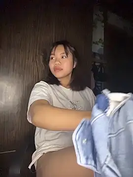 Snapshot of Kouis999 chatting on December 1, 3:35 pm Kouis999 online show from December 1, 3:35 pm