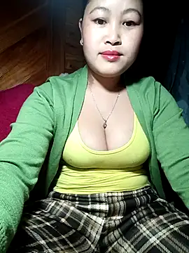 maycuc123 online show from January 6, 12:47 am