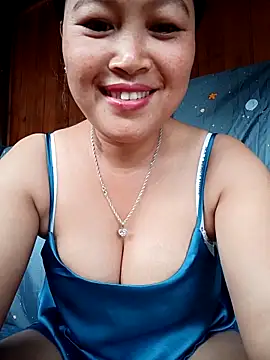 maycuc123 online show from October 3, 1:53 am