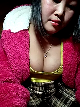 maycuc123 online show from January 6, 1:26 pm