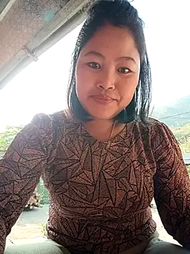 maycuc123 online show from December 22, 2:11 am