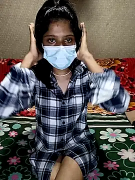 Snapshot of emali_baba chatting on October 5, 5:20 am emali baba online show from October 5, 5:20 am