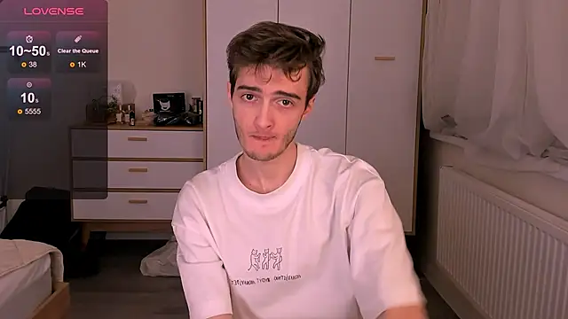 spider    man online show from November 21, 5:01 pm