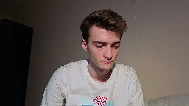 Snapshot of spider____man chatting on June 24, 5:55 pm spider man online show from June 24, 5:55 pm