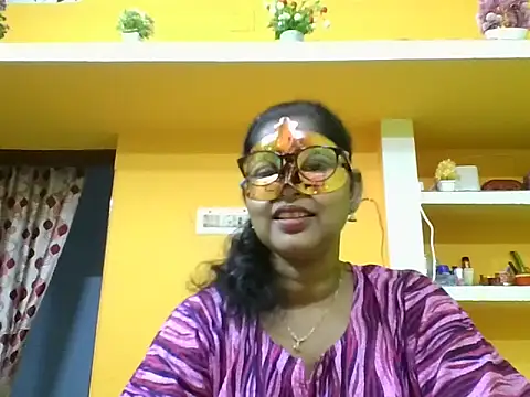 Snapshot of kavya1 chatting on October 13, 4:58 am kavya1 online show from October 13, 4:58 am