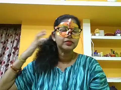 Snapshot of kavya1 chatting on October 17, 1:46 pm kavya1 online show from October 17, 1:46 pm