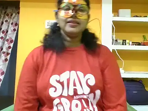 Snapshot of kavya1 chatting on September 26, 2:13 pm kavya1 online show from September 26, 2:13 pm