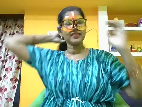 Snapshot of kavya1 chatting on October 12, 4:47 am kavya1 online show from October 12, 4:47 am